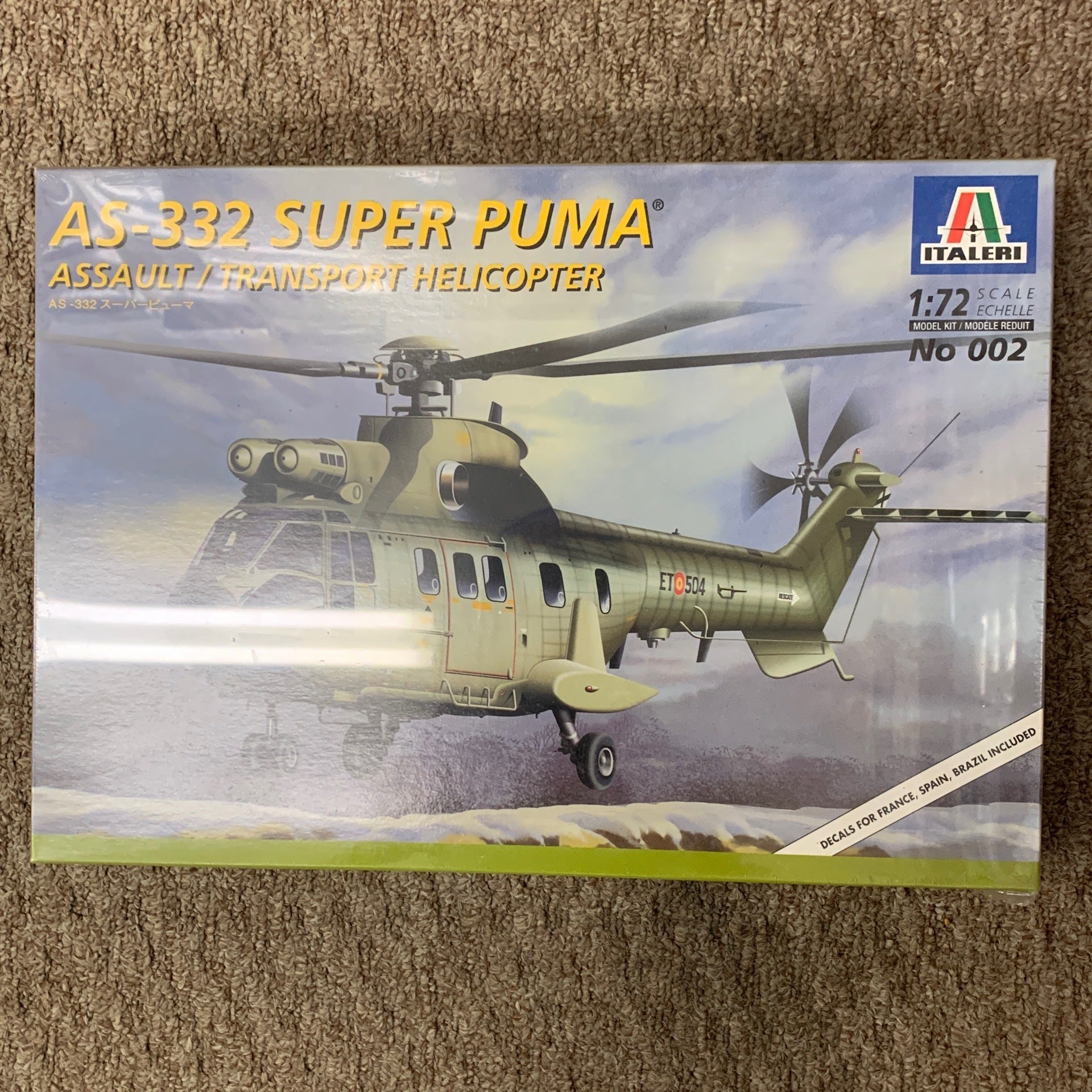 Italeri 1/72 AS332 Super Puma Helicopter Model Kit 002 Frontline